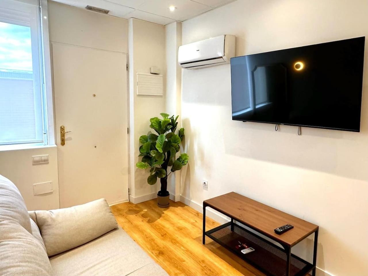 Apartamentos Noviembre Madrid Eksteriør billede